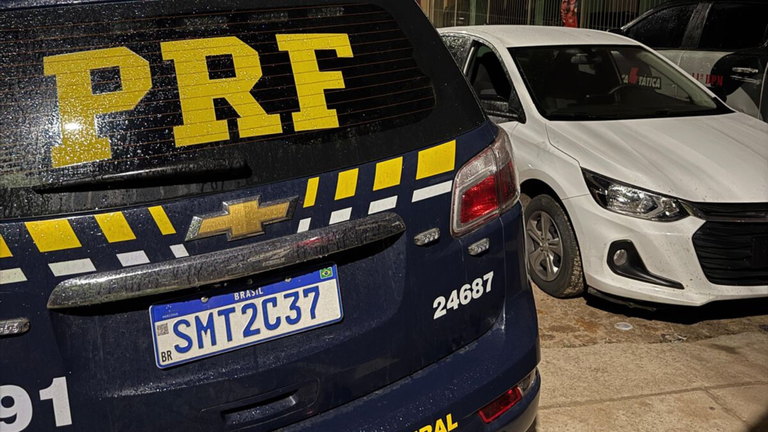 Carro na contram�o colide contra motocicleta e deixa ferido grave em Timon