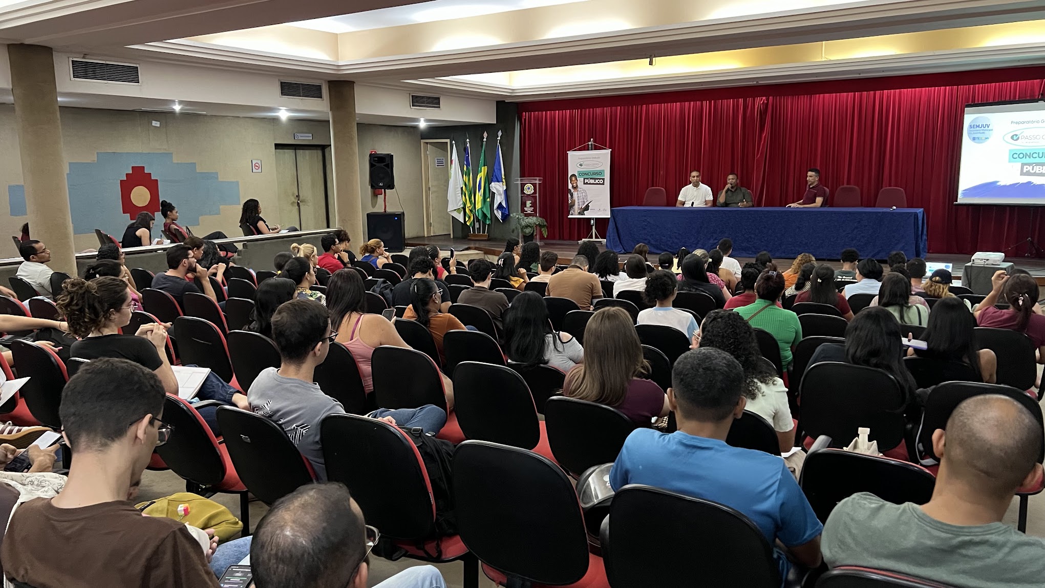 Programa Passo Certo oferece prepara��o gratuita para concursos a mais de 500 jovens