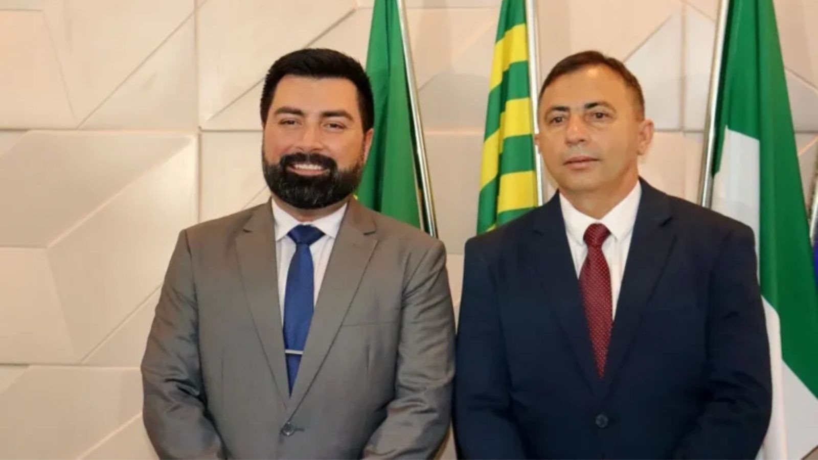 Justi�a Eleitoral cassa prefeito e vice de Sim�es